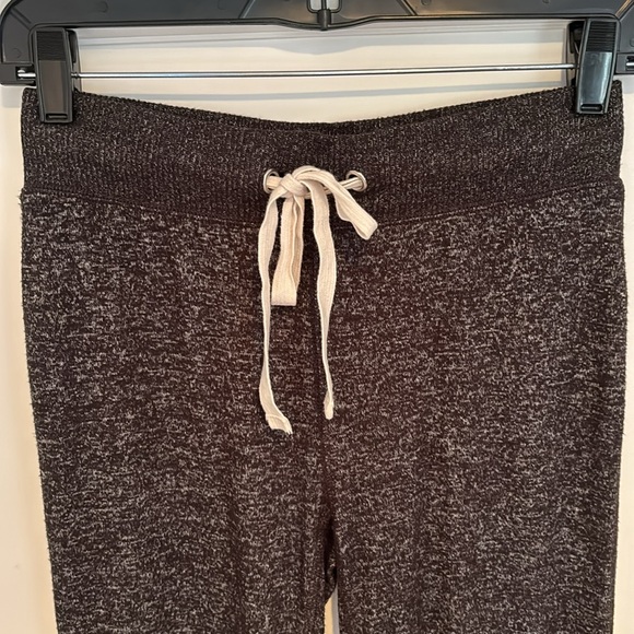 Super soft J Crew Factory Marled Sweatpant in Signature Cozy Yarn in black - Picture 2 of 14